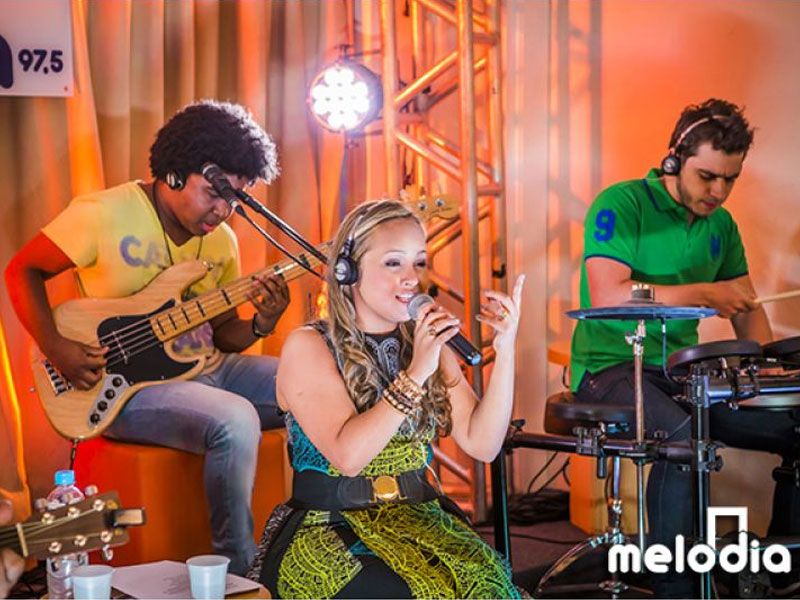 Melodia ao Vivo - Bruna Karla