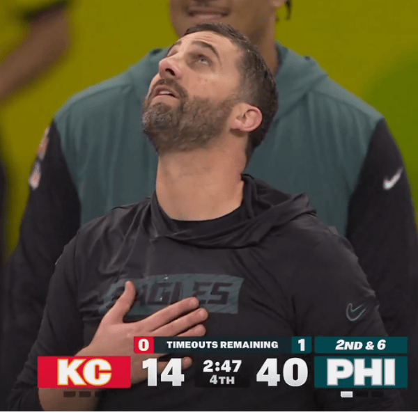 Super Bowl: técnico agradece a Jesus em rede nacional após vitória histórica dos Eagles