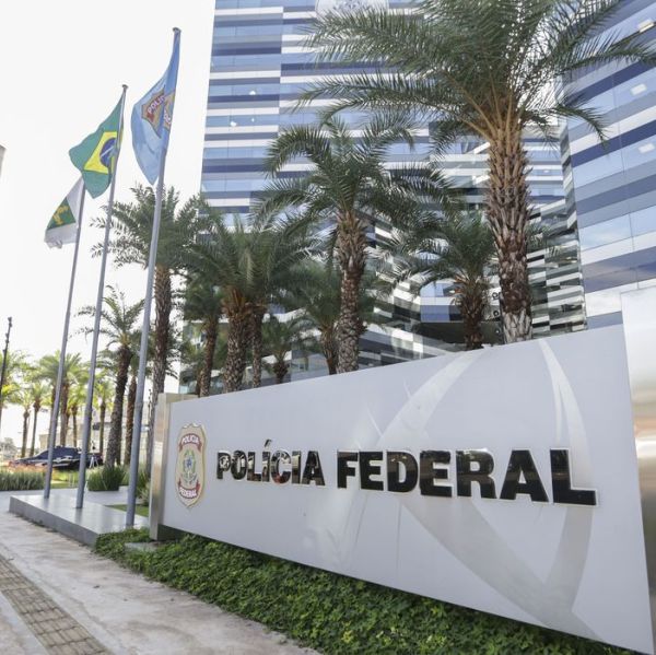 PF faz ação contra extração ilegal de areia na região serrana do Rio  