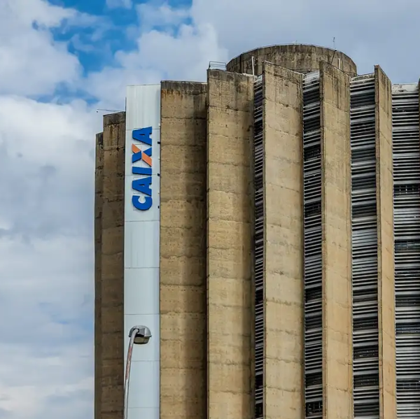 Caixa paga novo Bolsa Família a beneficiários com NIS de final 6