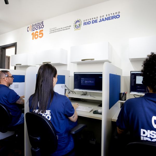 Junho Violeta: Governo do Rio reforça combate à violência contra a pessoa idosa com Disque 165