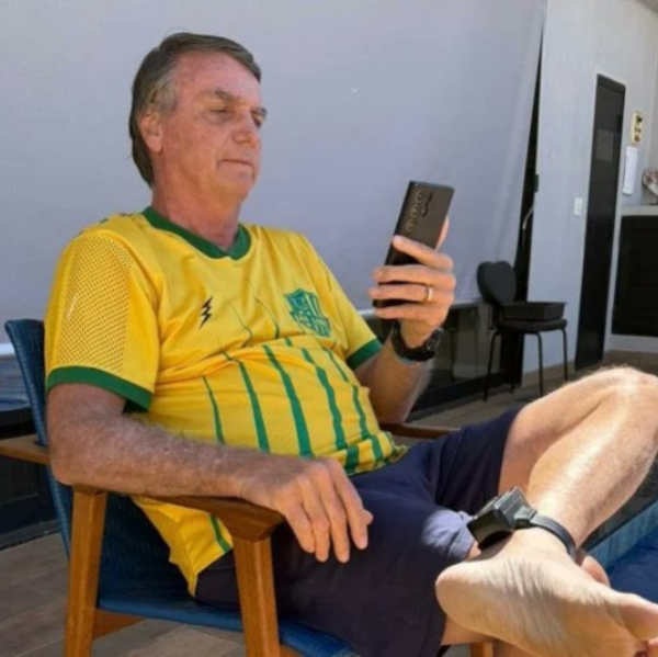 Prisão domiciliar de Bolsonaro gera crise internacional e revolta popular no Brasil