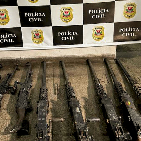 Duas metralhadoras roubadas do Exército são recuperadas no Rio 