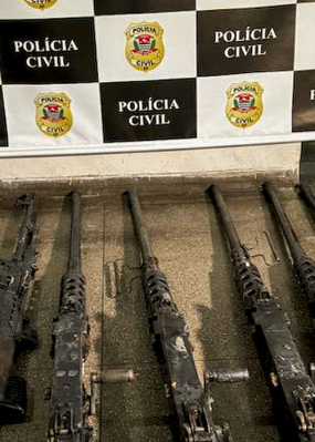 Duas metralhadoras roubadas do Exército são recuperadas no Rio 