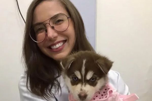 Estudante pode pegar até 10 anos de prisão após afirmar nas redes sociais que homens não podem se tornar mulheres