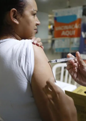 Saúde antecipa vacinação contra gripe; campanha começa em 25 de março