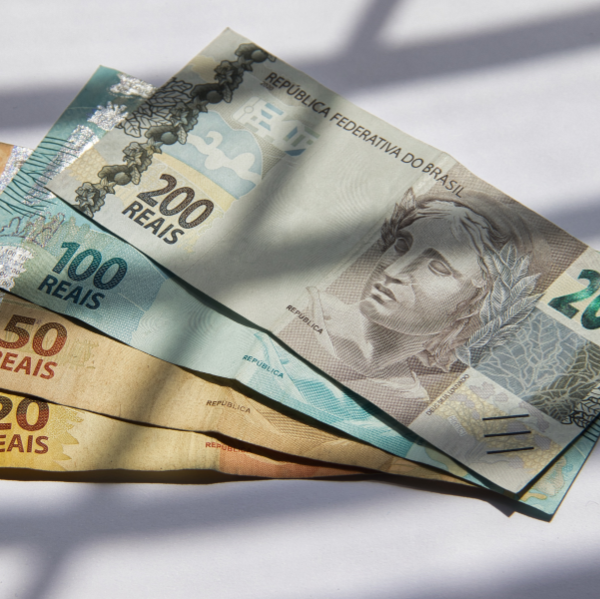 FGTS: Caixa libera nesta terça (17) valores acima de R$ 3 mil para 8,1 milhões de trabalhadores