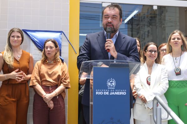 Claudio Castro inaugura nova sede da Delegacia de Atendimento à Mulher em Campo Grande